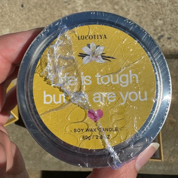 7 Piece Warm Vanilla Gift Set by LUCOTIYA - Picture 4 of 13